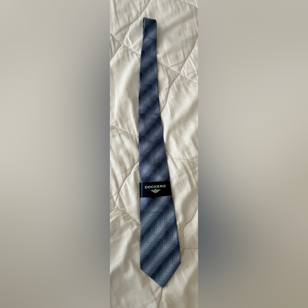 Dockers new with tags silk tie - Picture 5 of 5